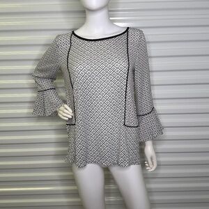 Loft Black and White Pattern Bell Flutter 3/4 Sleeve Womens S Blouse